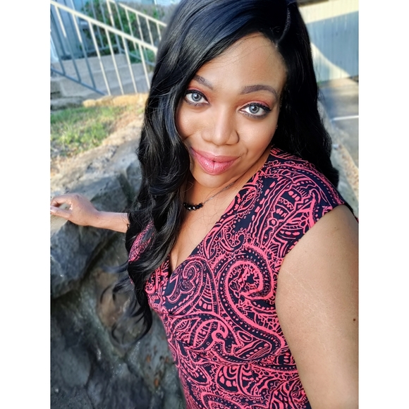 Meet Michelle, owner of Carriage House Heiress Armoire, a resale boutique. 💕 - Picture 2 of 2